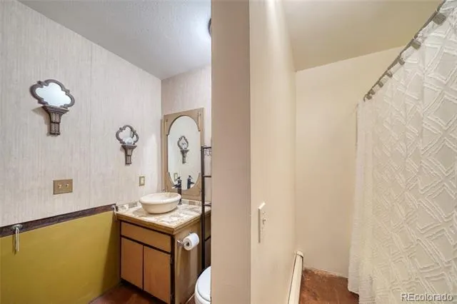 2283 CO RD 323 Westcliffe, CO 81252