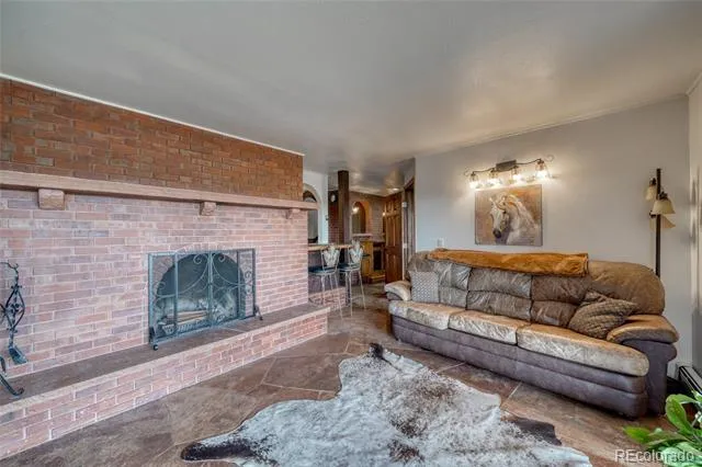 2283 CO RD 323 Westcliffe, CO 81252