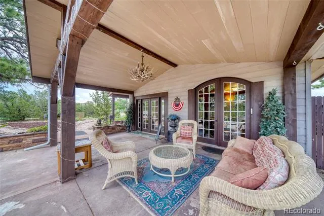 2283 CO RD 323 Westcliffe, CO 81252