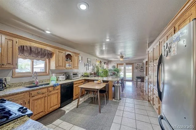 7687 W US Highway 50 Salida, CO 81201