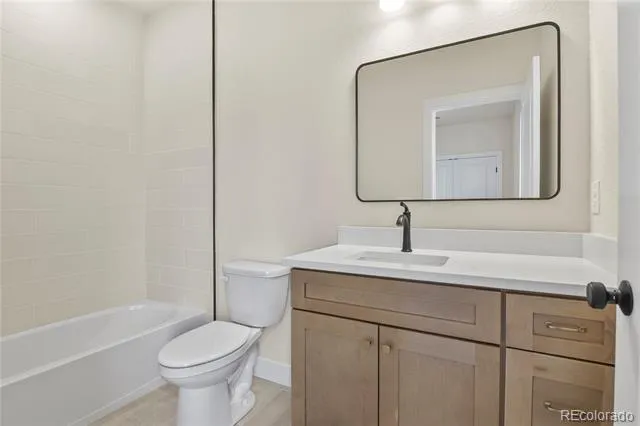 7 Noyer Court Colorado Springs, CO 80906