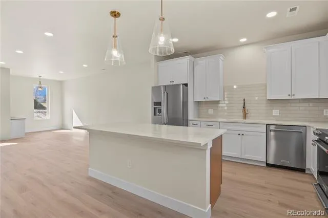7 Noyer Court Colorado Springs, CO 80906