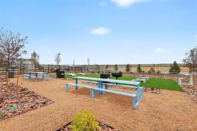 4403 Picadilly Court Aurora, CO 80019