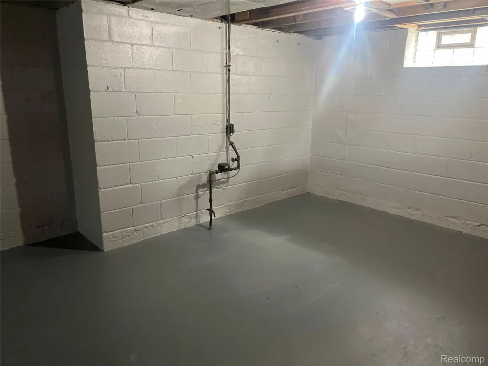 1640 18th Street Wyandotte City, MI 48192