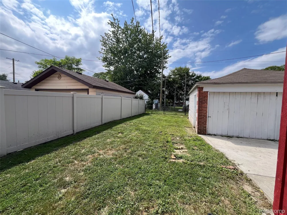 1640 18th Street Wyandotte City, MI 48192