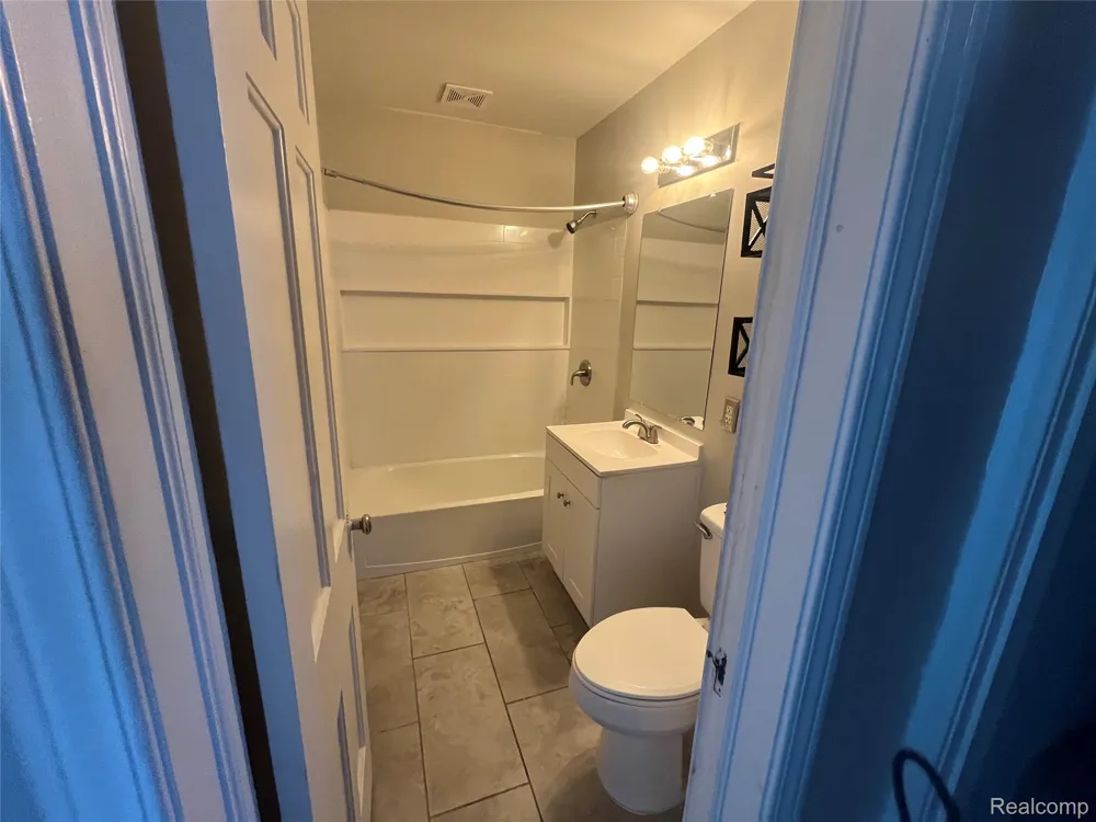 1640 18th Street Wyandotte City, MI 48192