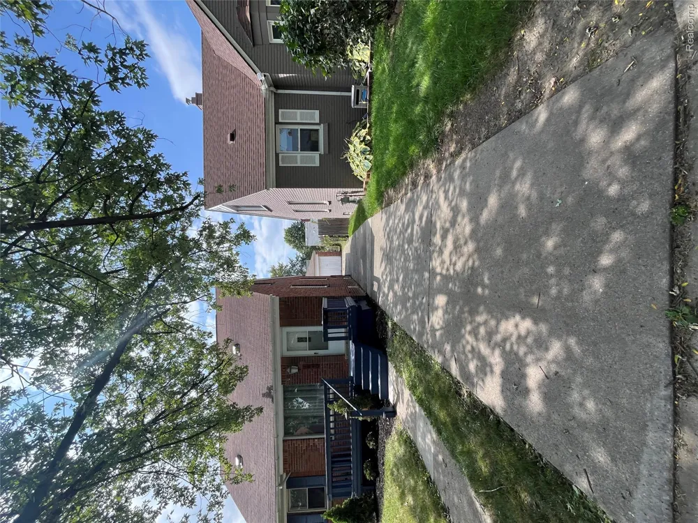 1640 18th Street Wyandotte City, MI 48192