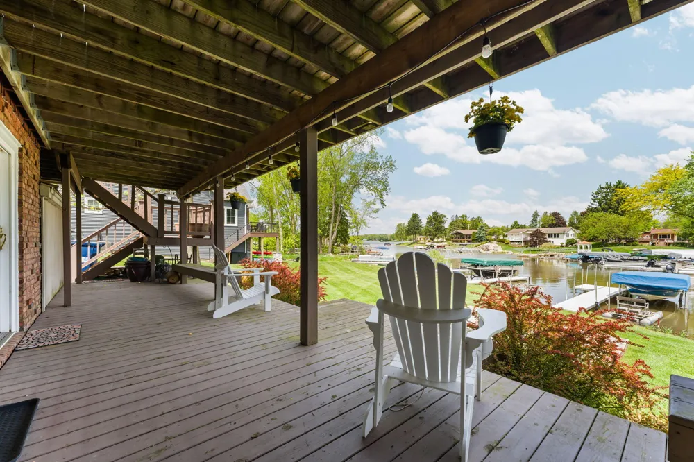 7490 Ledgewood Drive Tyrone Township, MI 48430