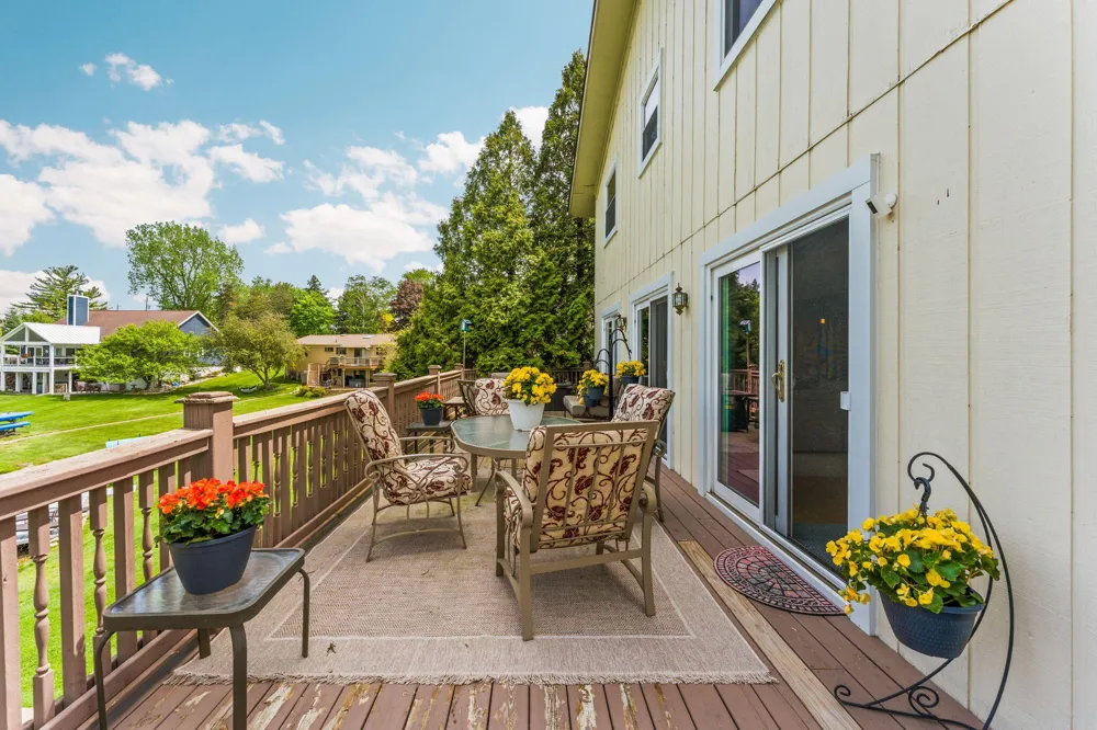 7490 Ledgewood Drive Tyrone Township, MI 48430