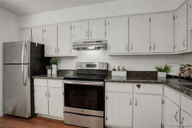 1638 Chester Street Aurora, CO 80010