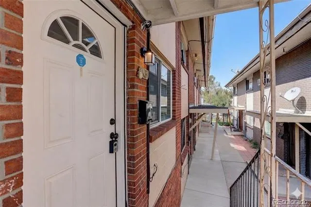 1638 Chester Street Aurora, CO 80010