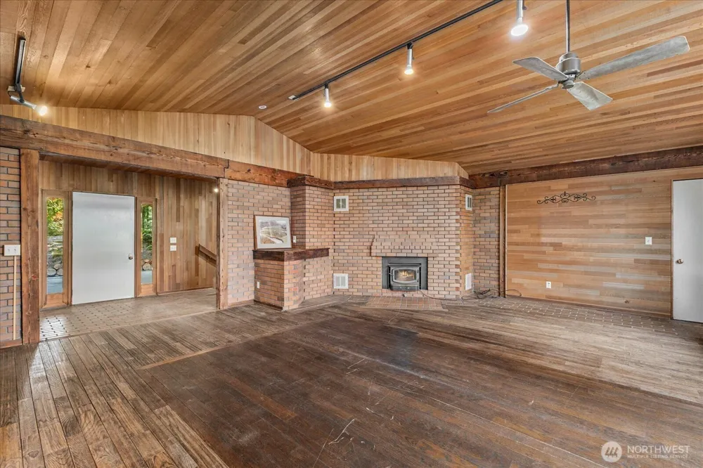 26929 115th Avenue NE Arlington, WA 98223