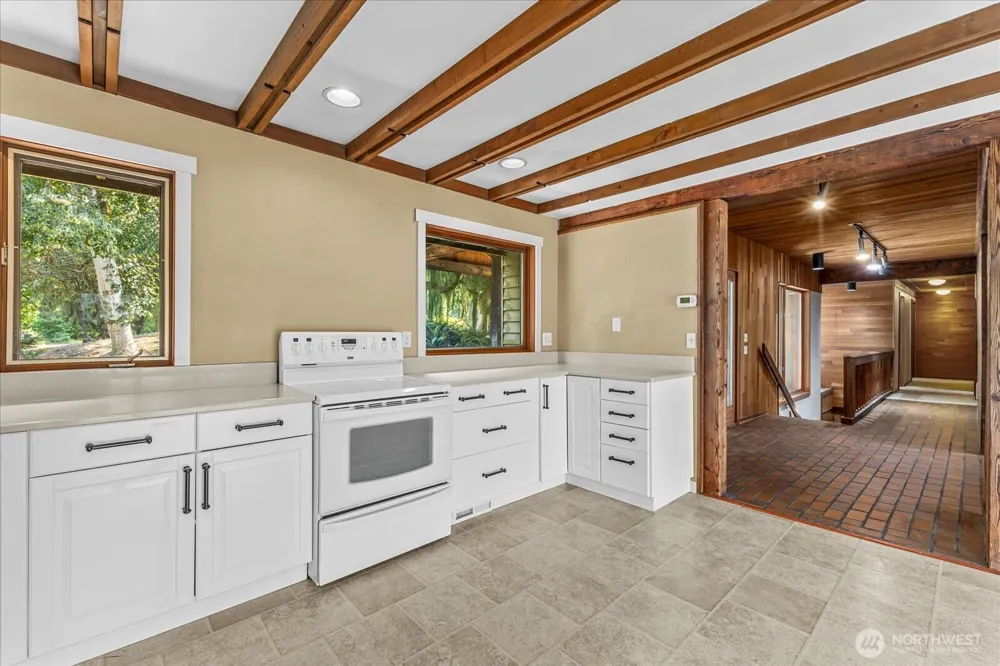 26929 115th Avenue NE Arlington, WA 98223