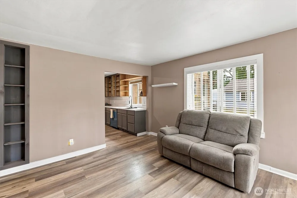 270 23rd Avenue Longview, WA 98632