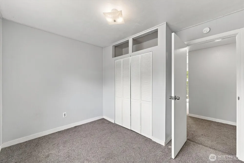 270 23rd Avenue Longview, WA 98632