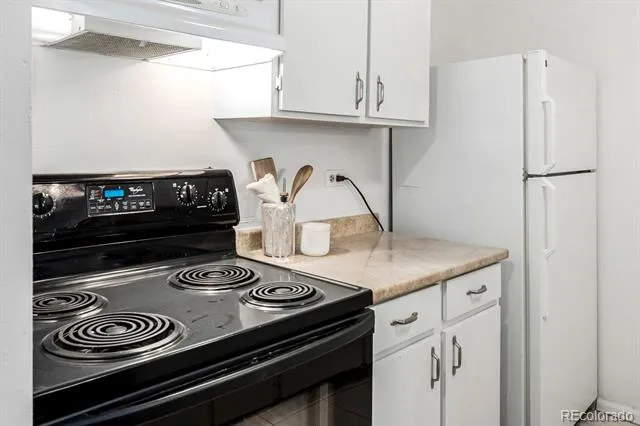 2281 S Vaughn Way #118A Aurora, CO 80014