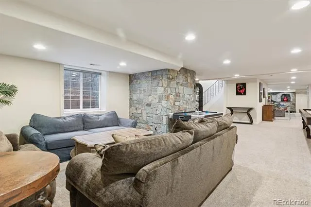 42 Sunset Drive Englewood, CO 80113