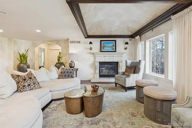 42 Sunset Drive Englewood, CO 80113