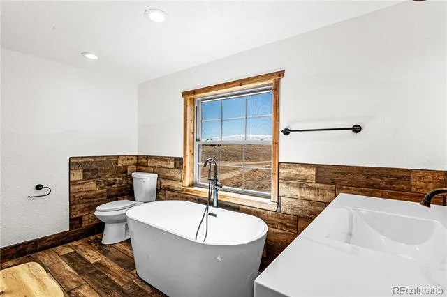 2769 CR 255 Westcliffe, CO 81252