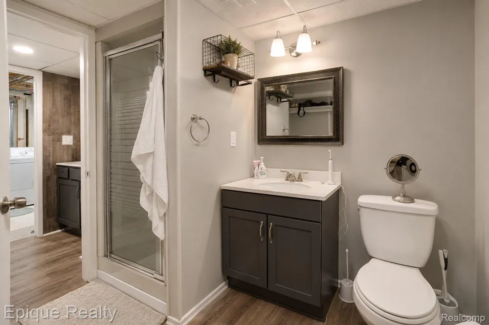 20485 Villa Grande Circle Clinton Charter Township, MI 48038