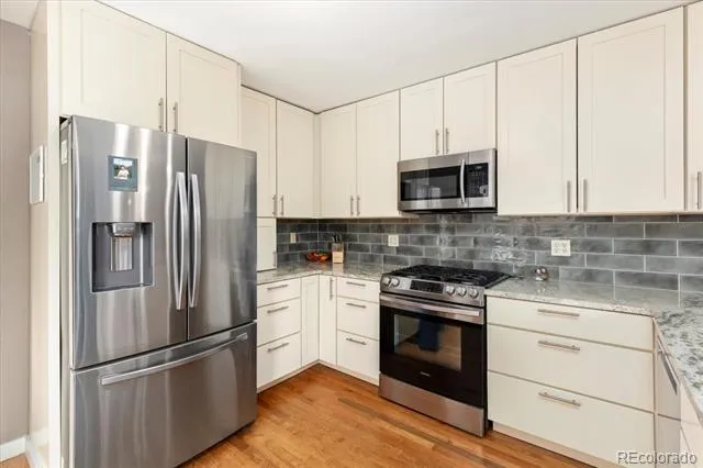 325 & 325 1/2 E 11th Street Salida, CO 81201