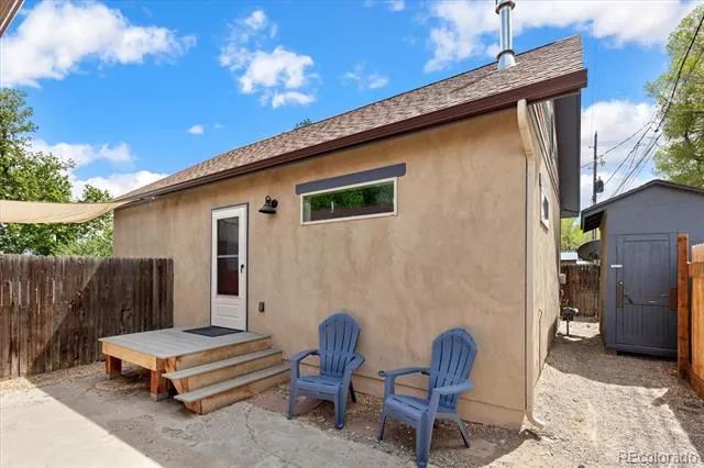 325 & 325 1/2 E 11th Street Salida, CO 81201