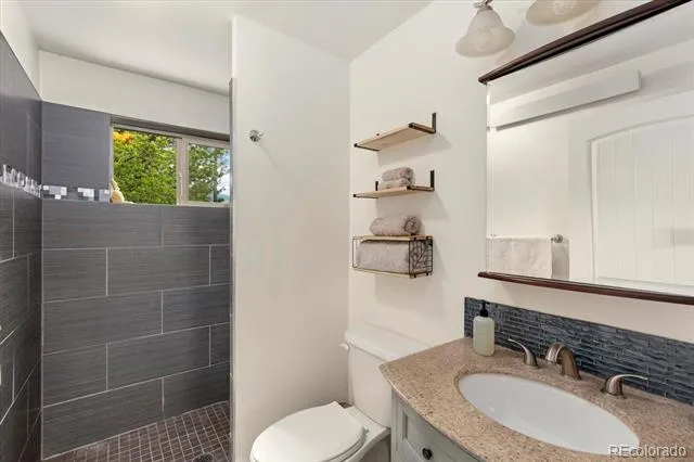 325 & 325 1/2 E 11th Street Salida, CO 81201