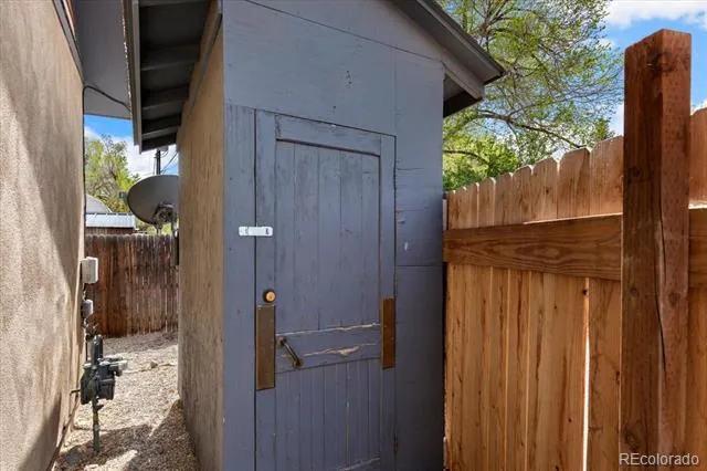325 & 325 1/2 E 11th Street Salida, CO 81201