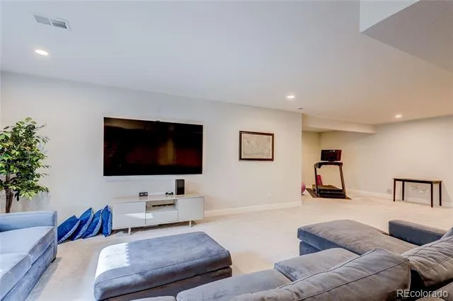 6371 Kenzie Circle Castle Pines, CO 80108