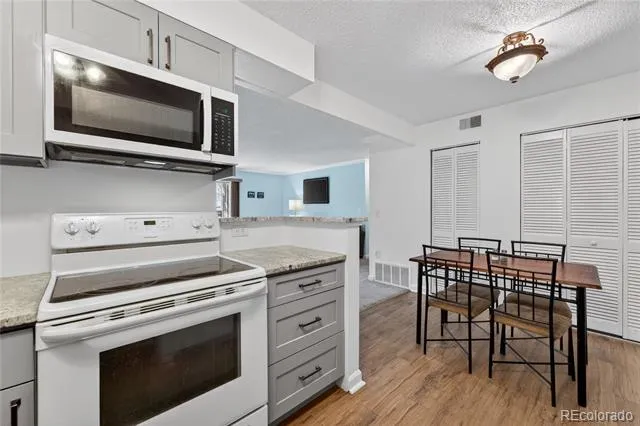 3320 S Ammons Street #101 Lakewood, CO 80227