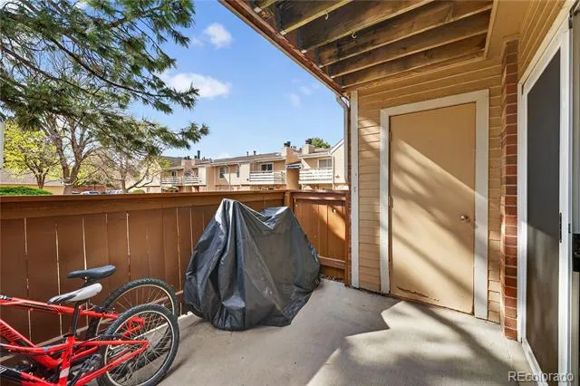 3320 S Ammons Street #101 Lakewood, CO 80227