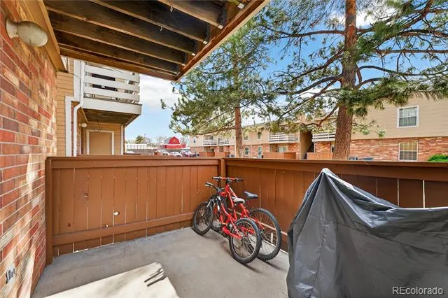 3320 S Ammons Street #101 Lakewood, CO 80227
