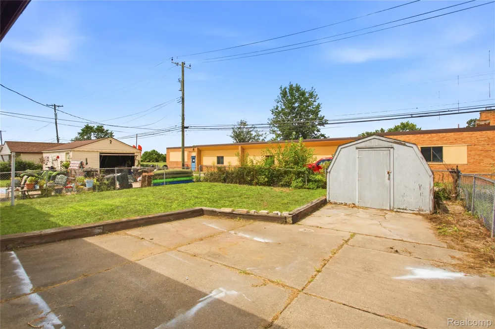 2090 Moran Avenue Lincoln Park City, MI 48146