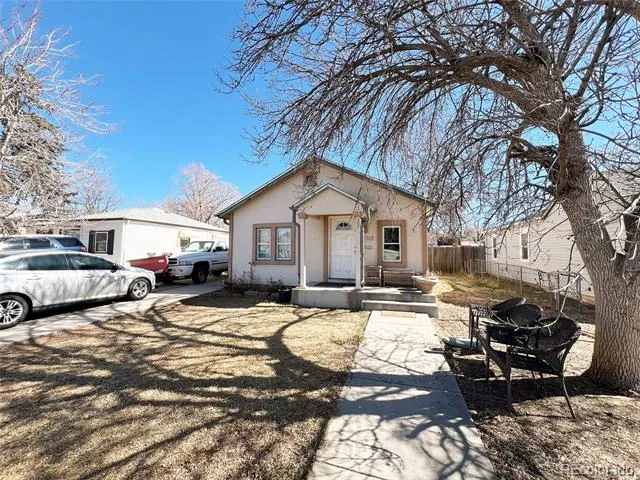 1922 Fulton Street Aurora, CO 80010