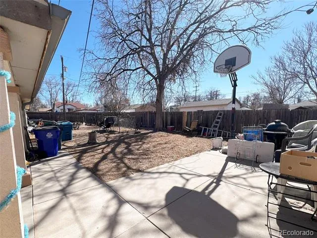 1922 Fulton Street Aurora, CO 80010