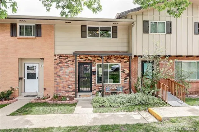 582 S Xenon Court Lakewood, CO 80228