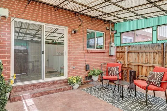 582 S Xenon Court Lakewood, CO 80228