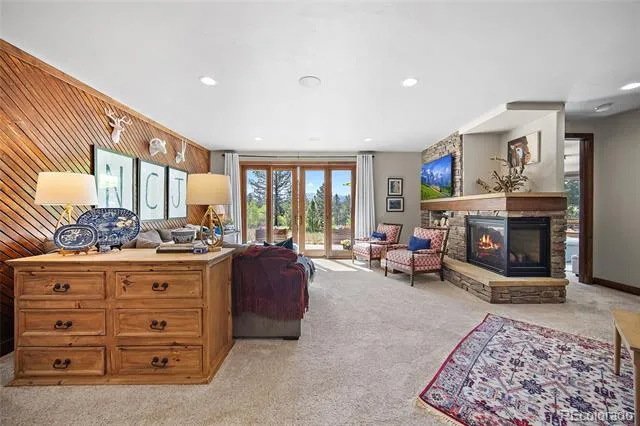 4267 County Road 51 Divide, CO 80814