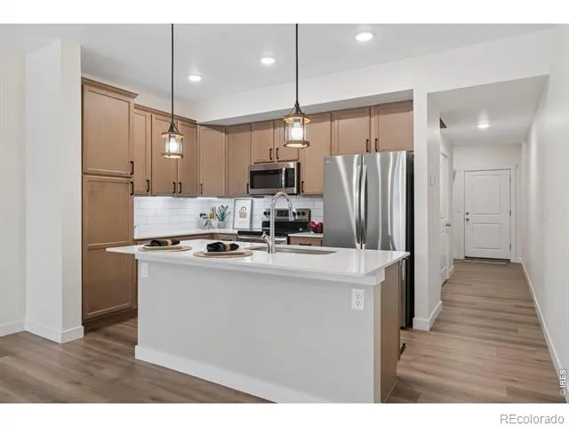 330 High Point Drive #B105 Longmont, CO 80504
