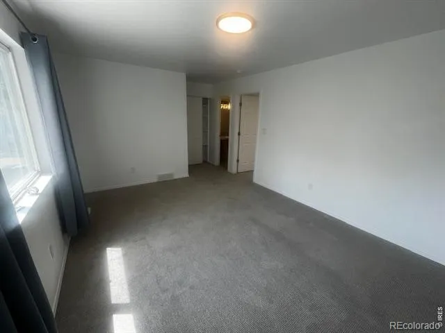 2142 Meadow Court Longmont, CO 80501