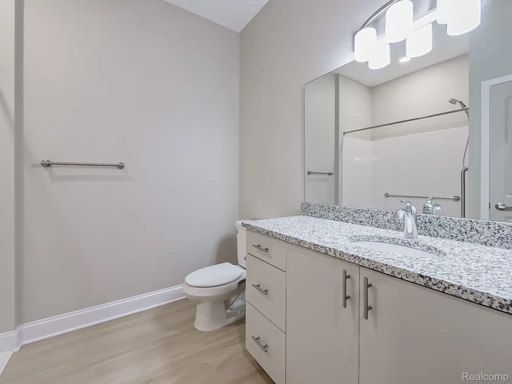31480 Warren Road #303 Westland City, MI 48185