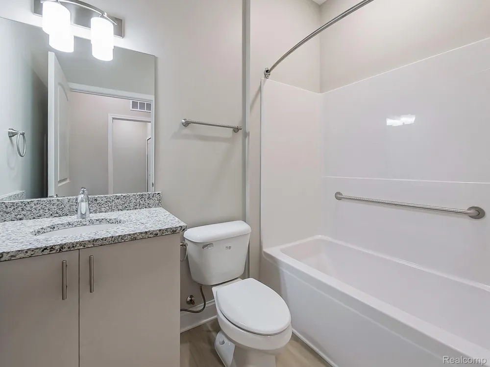 31480 Warren Road #303 Westland City, MI 48185