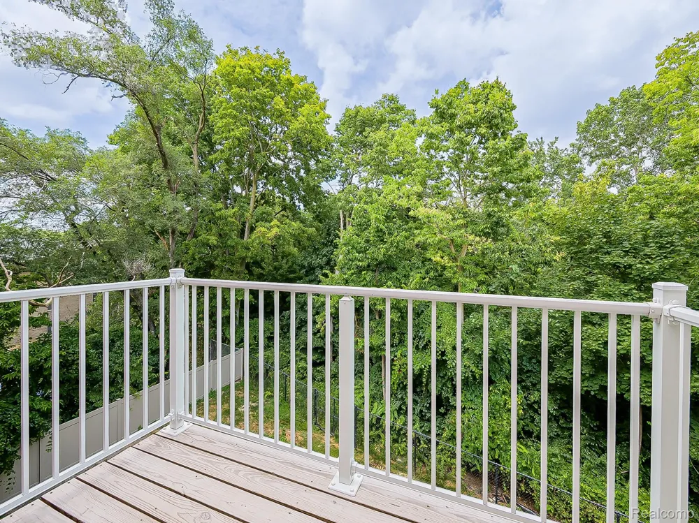 31480 Warren Road #303 Westland City, MI 48185