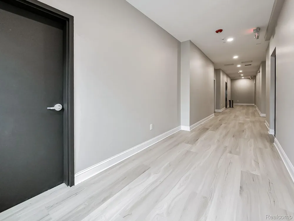 31480 Warren Road #303 Westland City, MI 48185