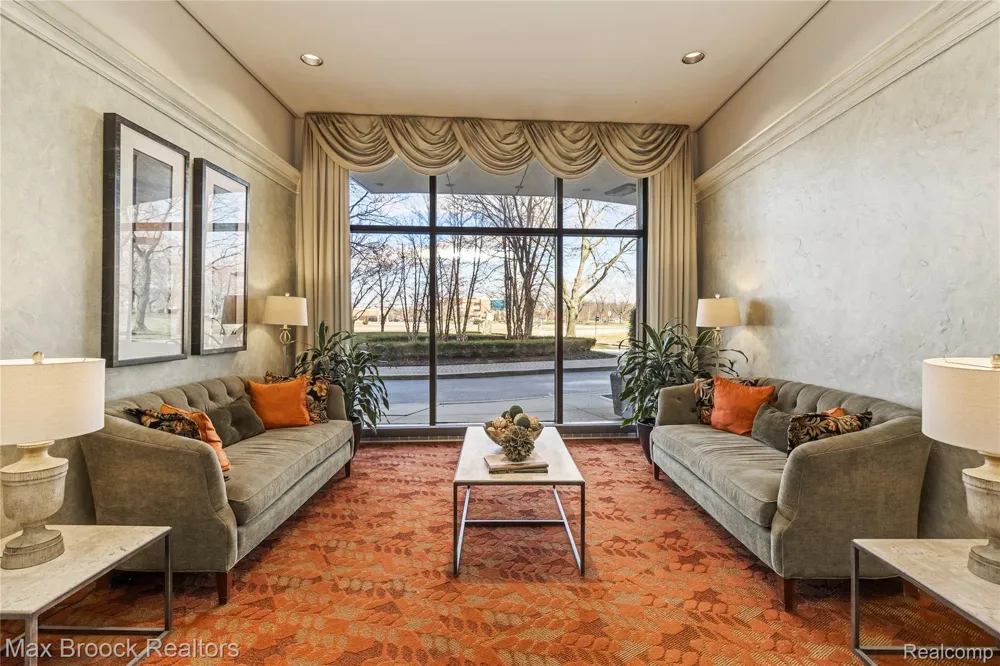 5000 Town Center #2605 Southfield City, MI 48075