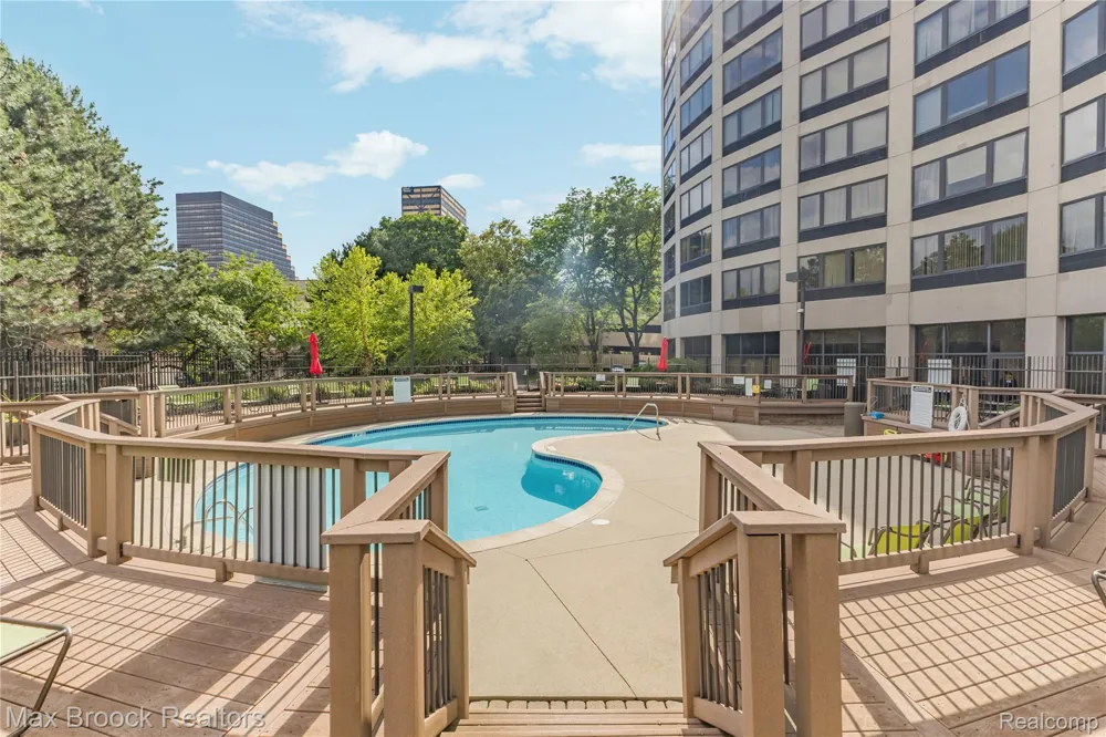 5000 Town Center #2605 Southfield City, MI 48075