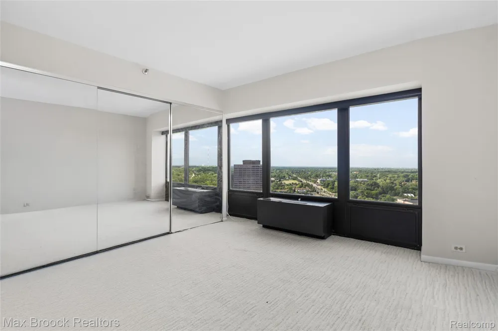 5000 Town Center #2605 Southfield City, MI 48075