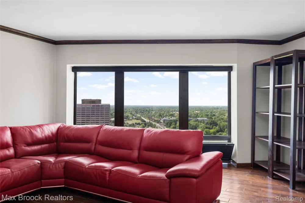 5000 Town Center #2605 Southfield City, MI 48075