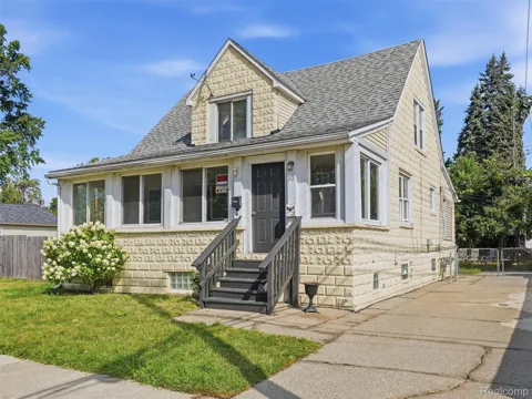 30 W Granet Avenue