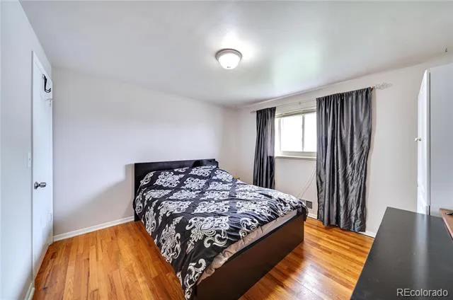 6616 S Lincoln Street Centennial, CO 80121